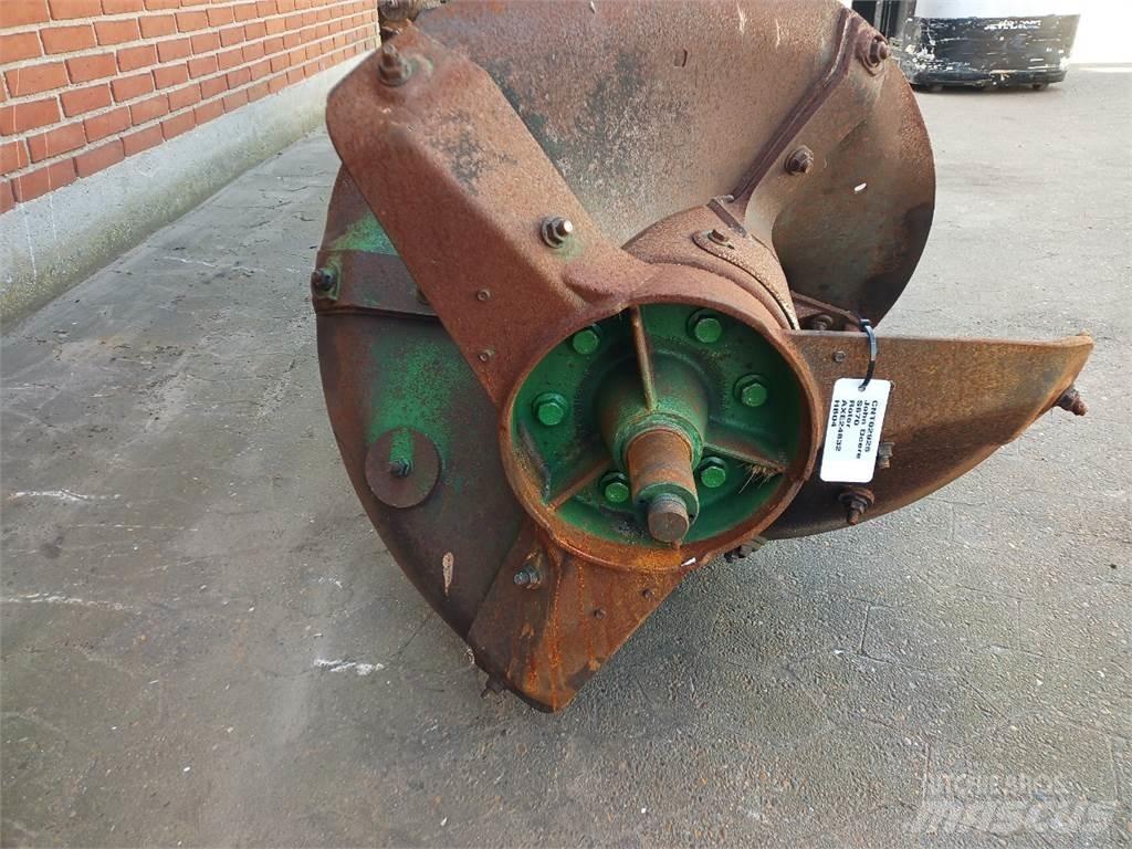 John Deere S670 Príslušenstvo a náhradné diely ku kombajnom