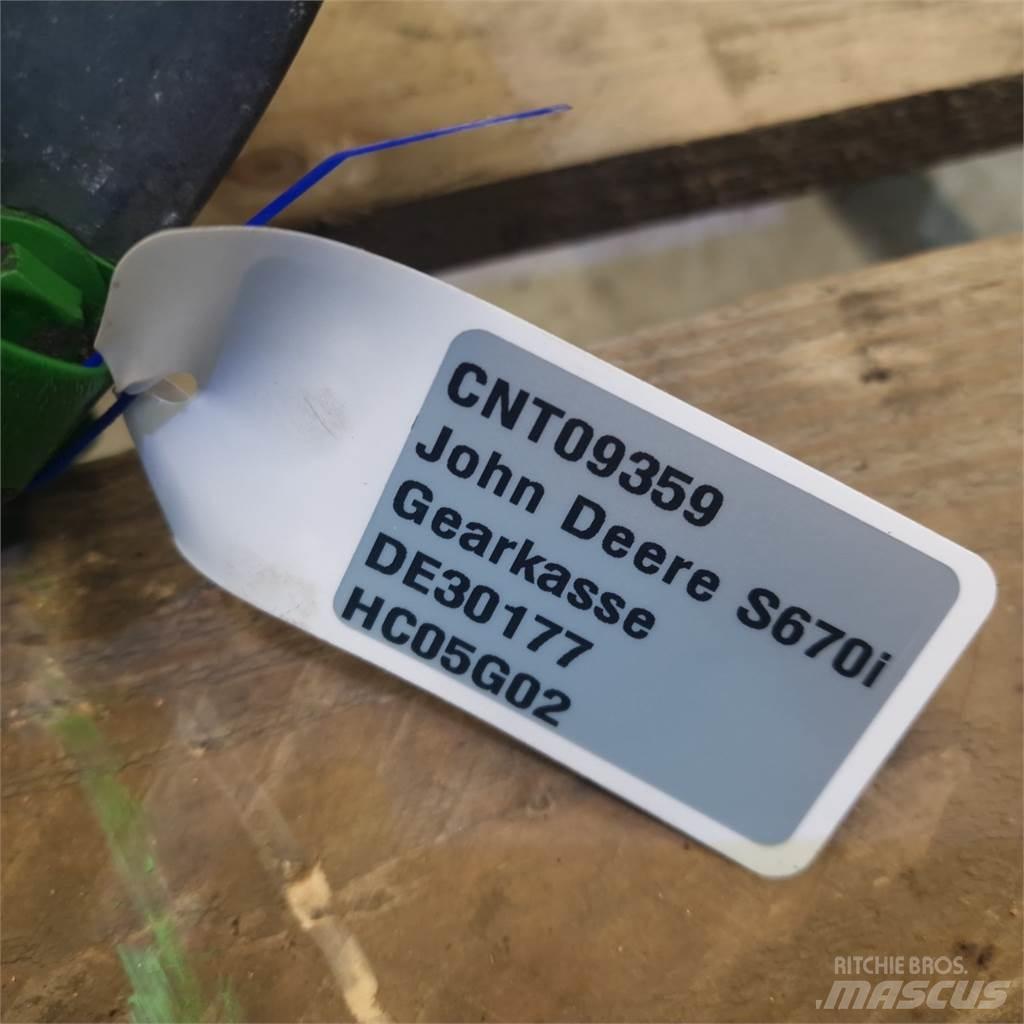 John Deere S670 Prevodovka