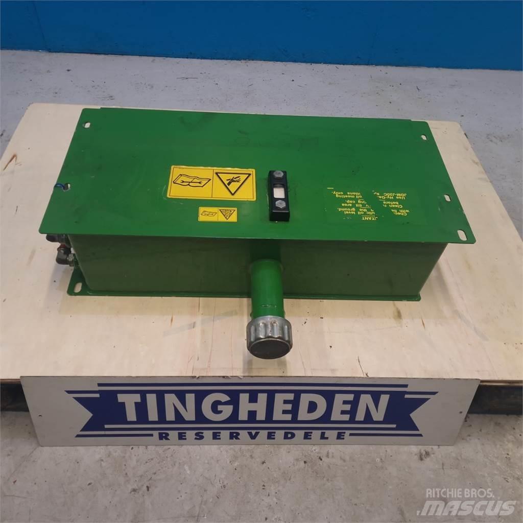 John Deere S670 Hydraulika