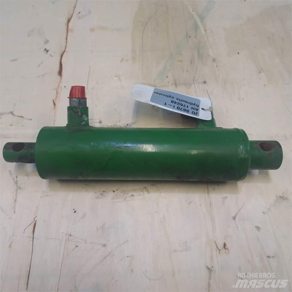 John Deere S670 Hydraulika
