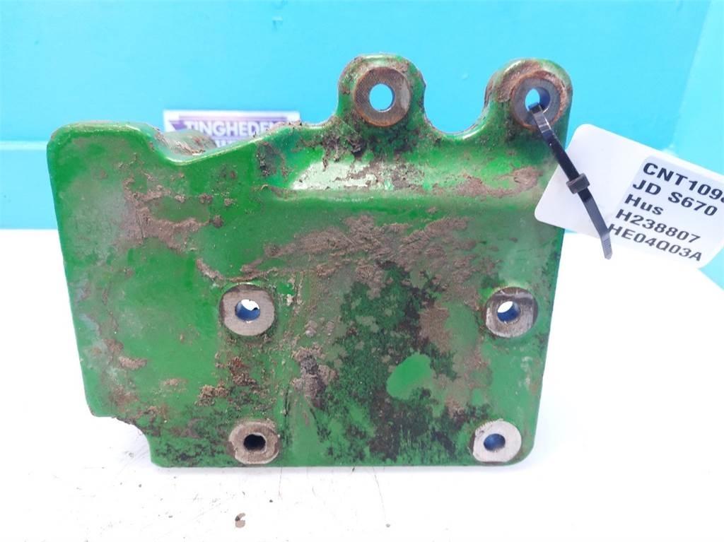 John Deere S670 Motory