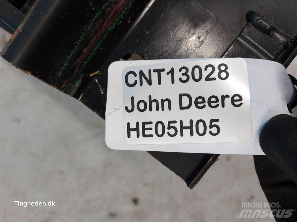 John Deere S670 Posýpače soli a piesku