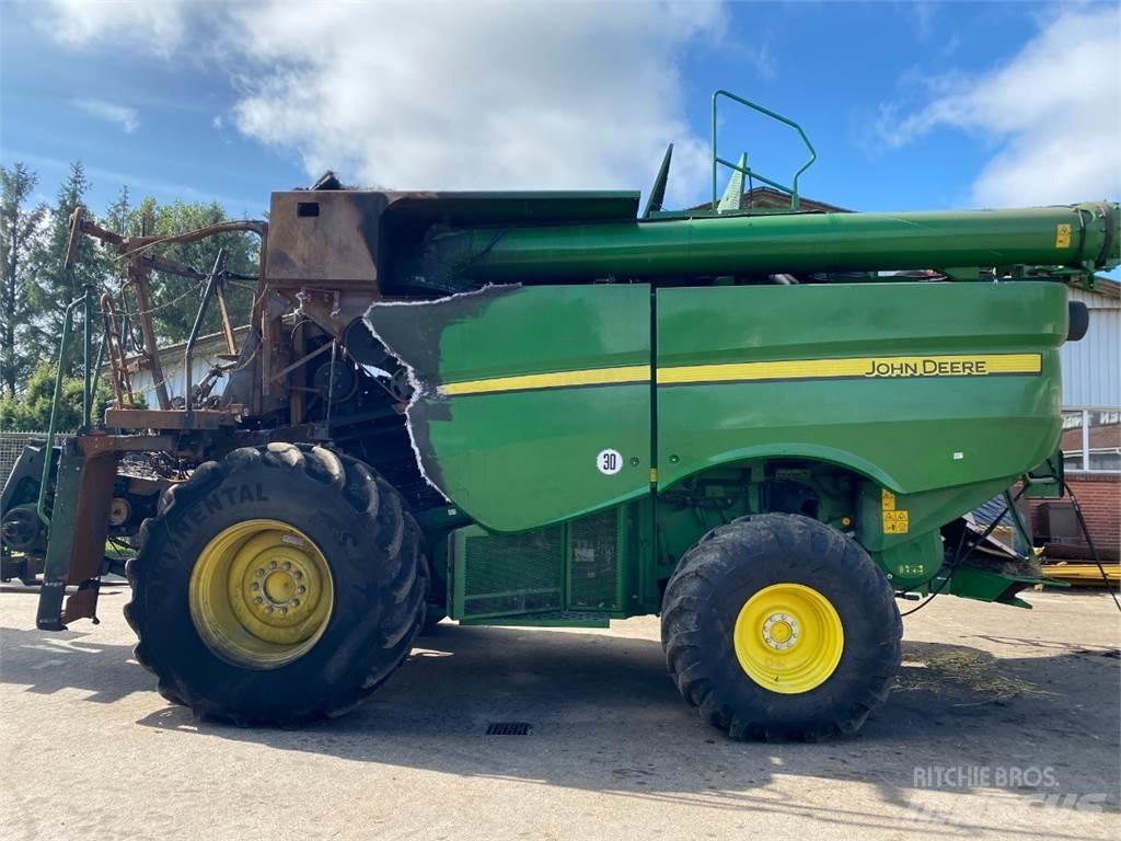 John Deere S670I Kombinované zberacie stroje