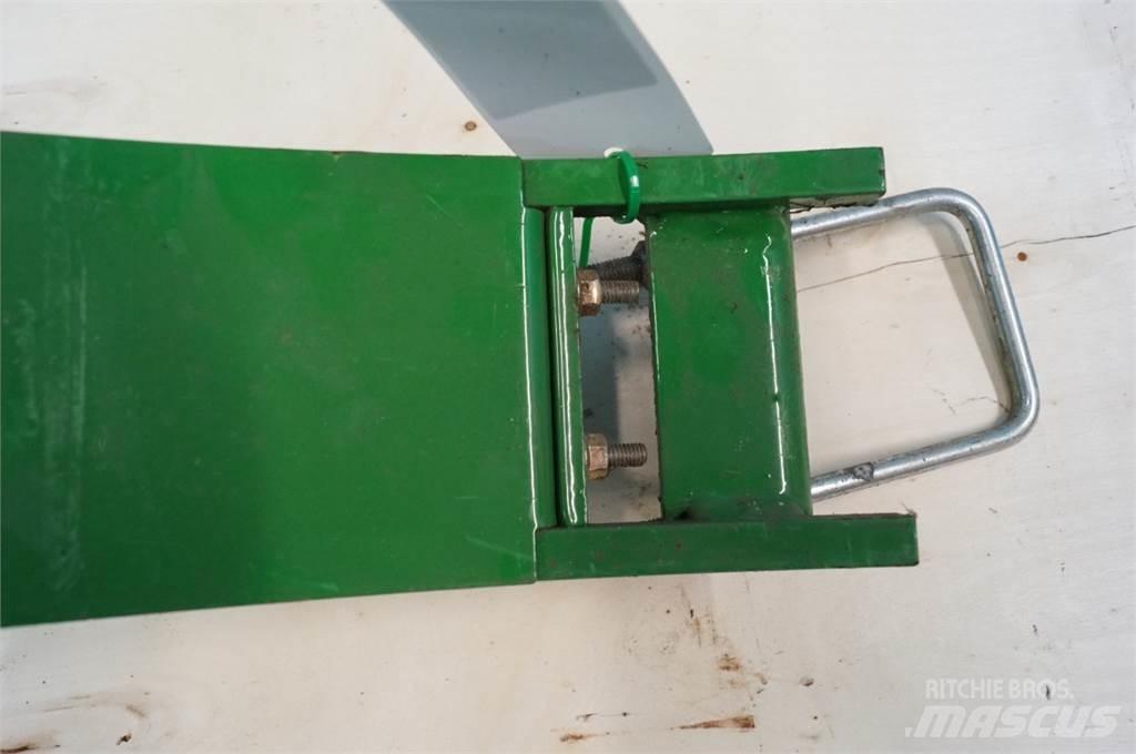 John Deere S690 Príslušenstvo a náhradné diely ku kombajnom