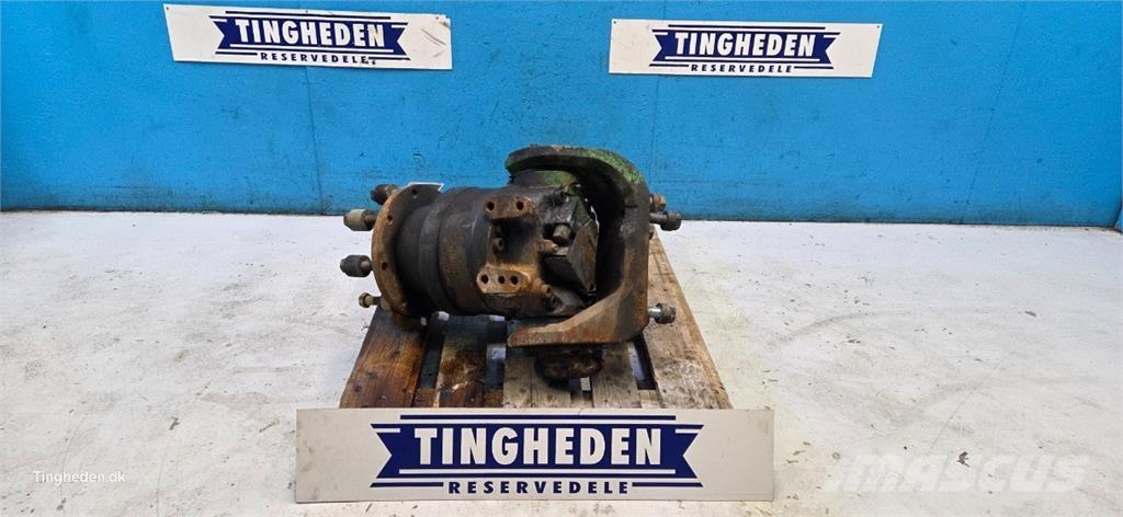 John Deere S690 Príslušenstvo a náhradné diely ku kombajnom