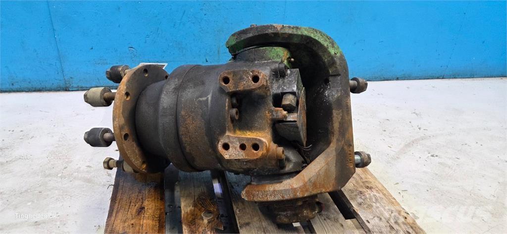 John Deere S690 Príslušenstvo a náhradné diely ku kombajnom