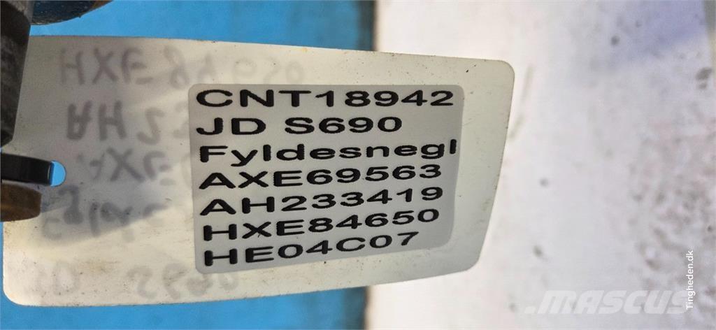 John Deere S690 Príslušenstvo a náhradné diely ku kombajnom