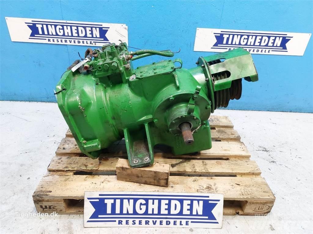 John Deere T660I Prevodovka