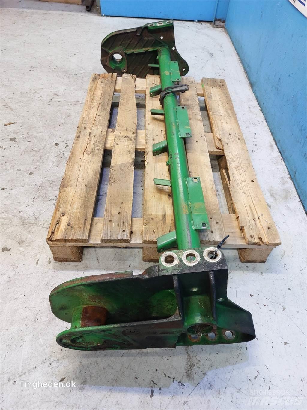 John Deere T660I Príslušenstvo a náhradné diely ku kombajnom