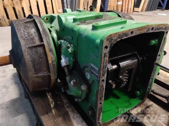 John Deere T670 Prevodovka