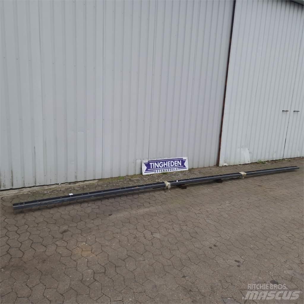 Laverda  Príslušenstvo a náhradné diely ku kombajnom