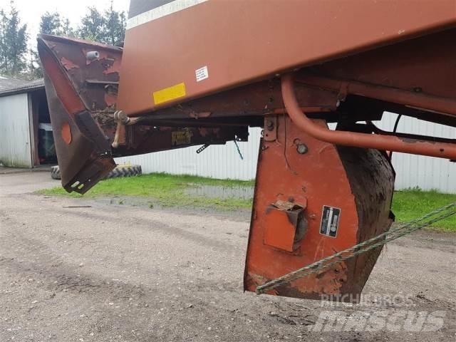 Laverda 3650 Príslušenstvo a náhradné diely ku kombajnom