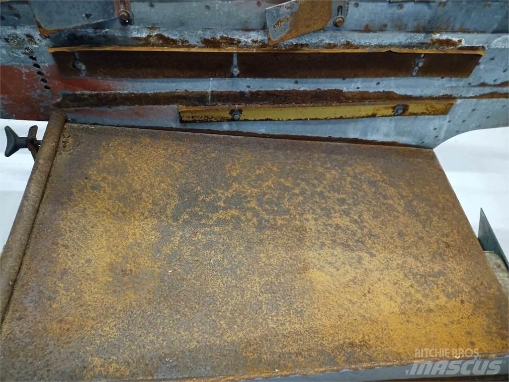 Laverda 3650 Posýpače soli a piesku