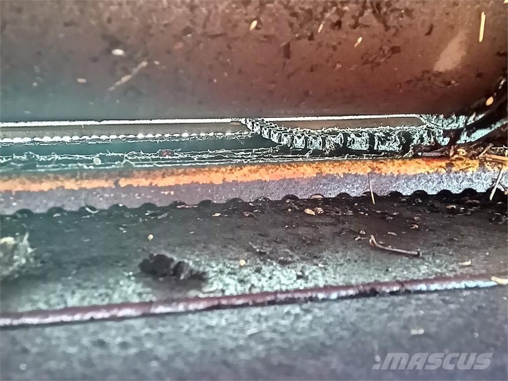 Laverda 3650 Príslušenstvo a náhradné diely ku kombajnom