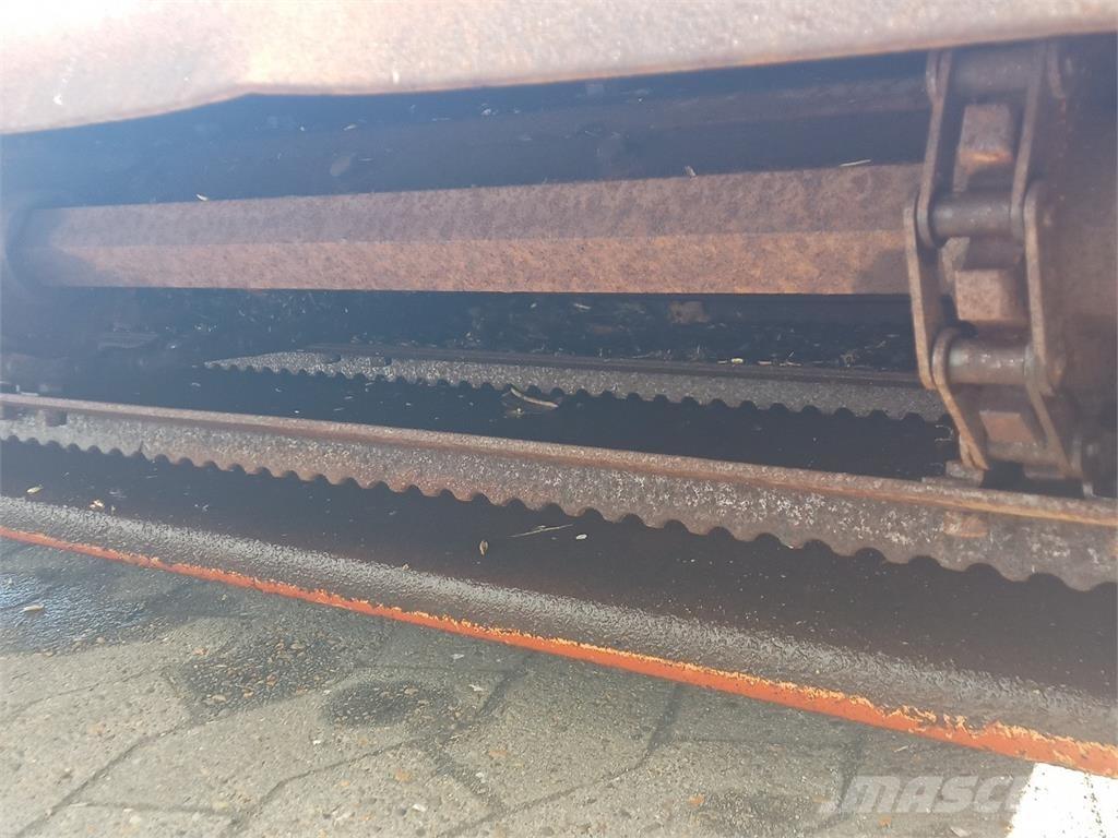 Laverda 3650 Príslušenstvo a náhradné diely ku kombajnom