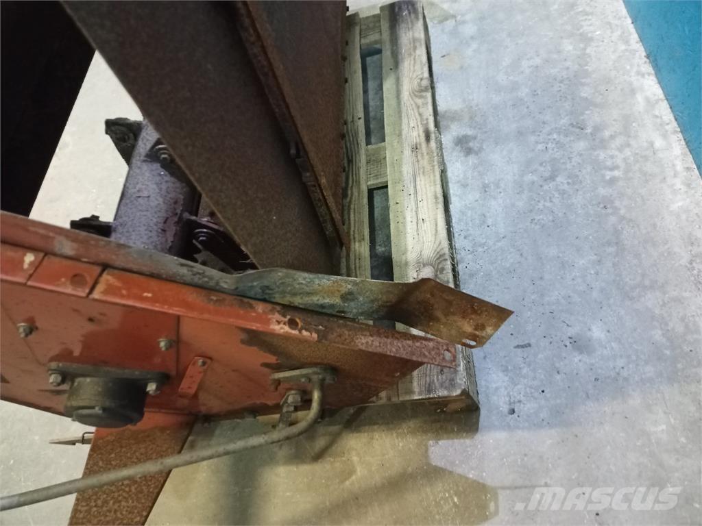 Laverda 521 Príslušenstvo a náhradné diely ku kombajnom