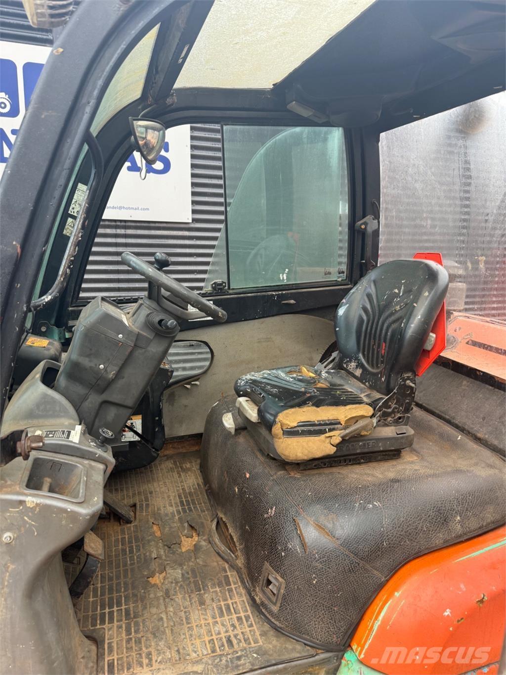 Mitsubishi FD40 Dieselové vozíky