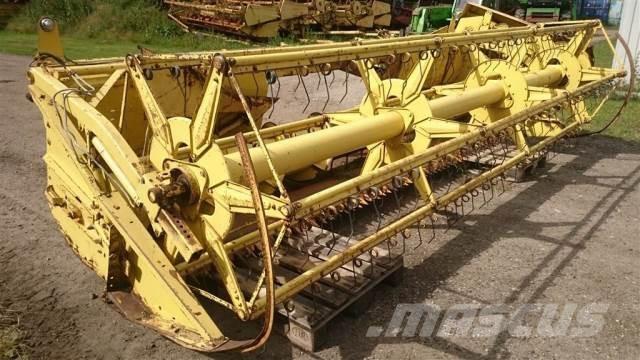 New Holland 15 Príslušenstvo a náhradné diely ku kombajnom