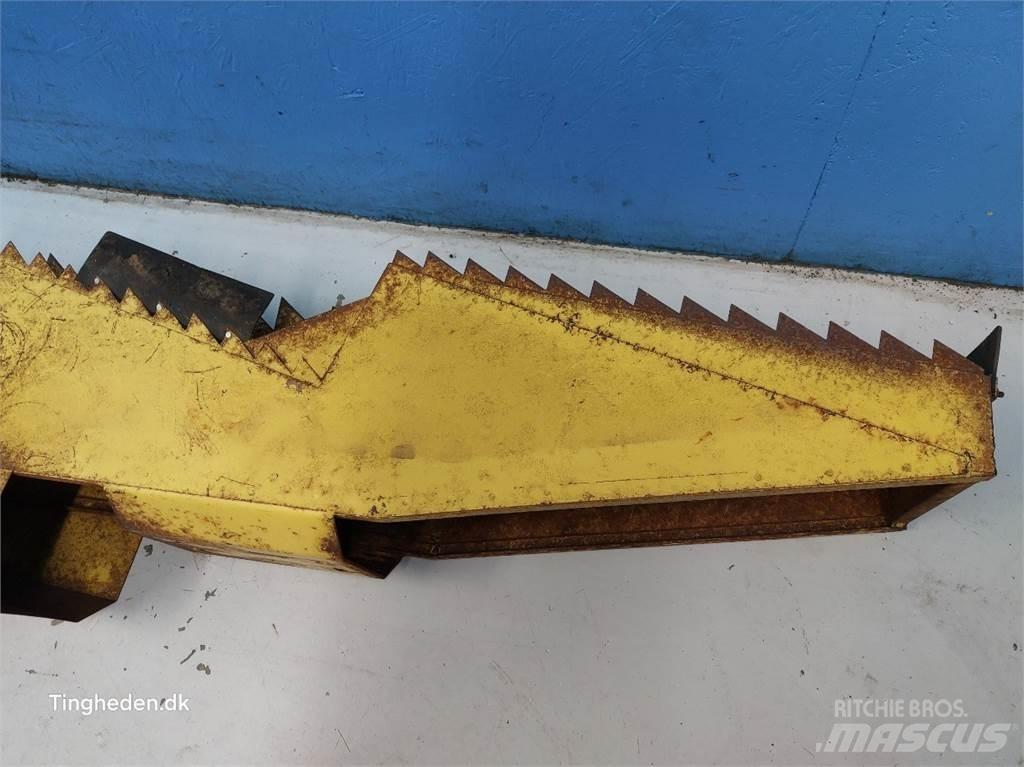 New Holland 1530 Príslušenstvo a náhradné diely ku kombajnom