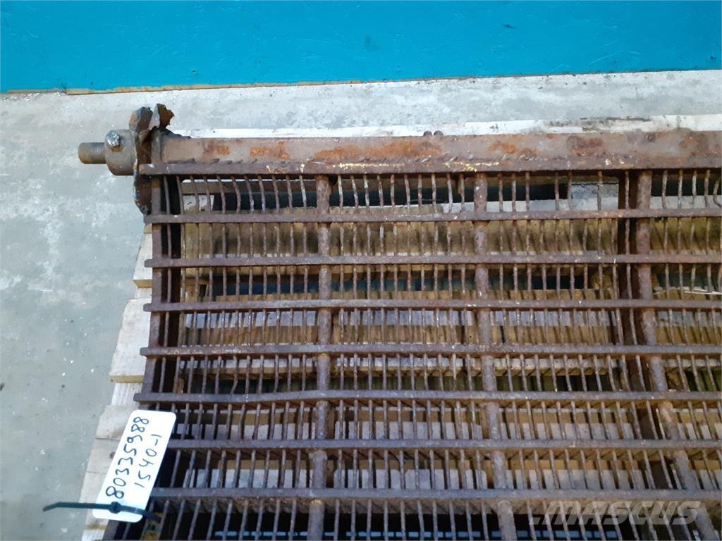 New Holland 1540 Príslušenstvo a náhradné diely ku kombajnom