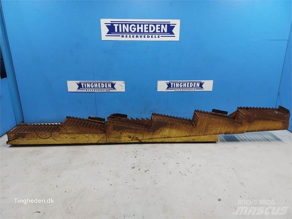 New Holland 1545 Príslušenstvo a náhradné diely ku kombajnom
