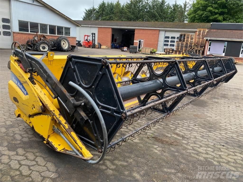 New Holland 24 Príslušenstvo a náhradné diely ku kombajnom