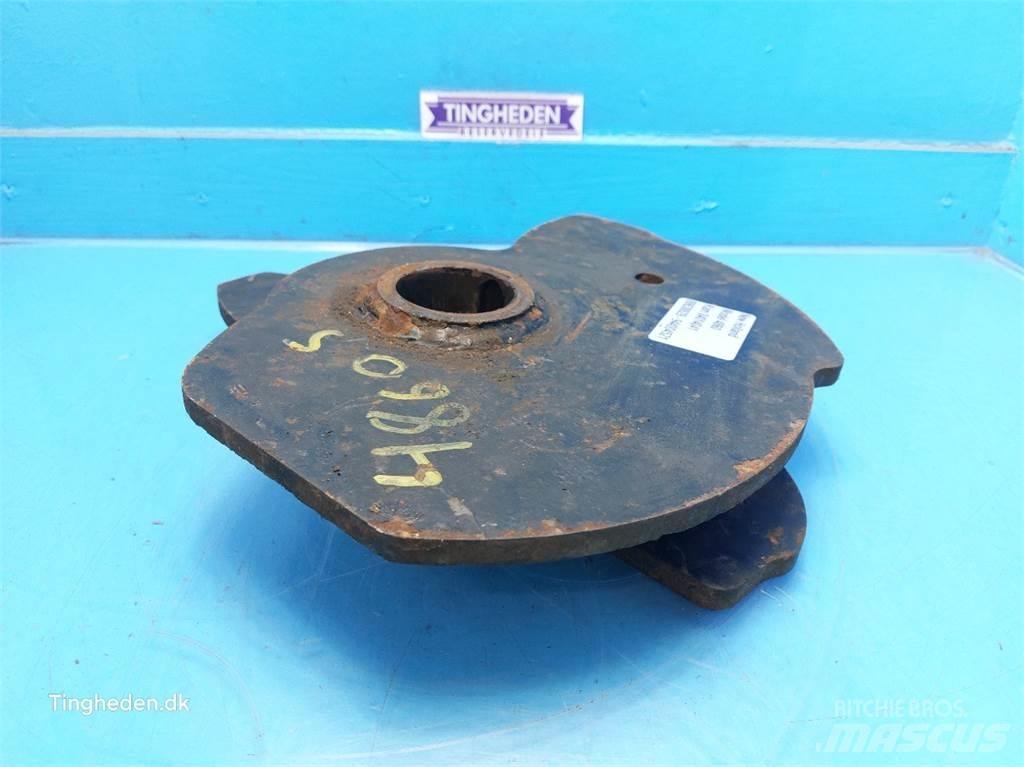 New Holland 4860 Stroje na zber krmovín-príslušenstvo