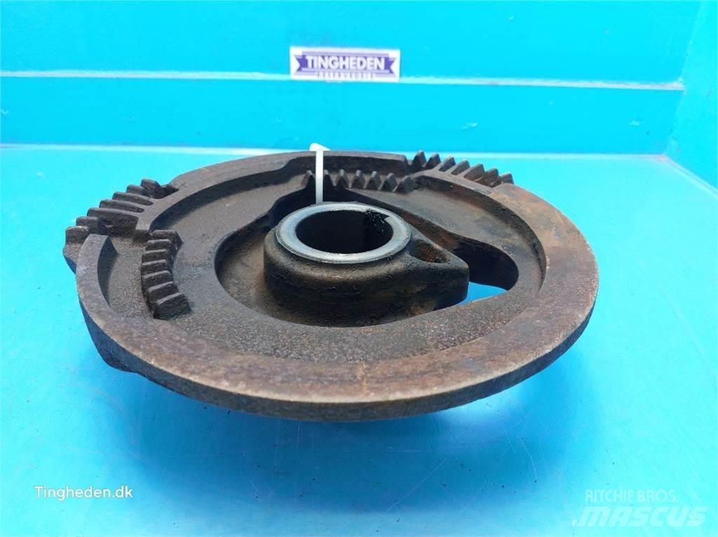New Holland 4860 Stroje na zber krmovín-príslušenstvo