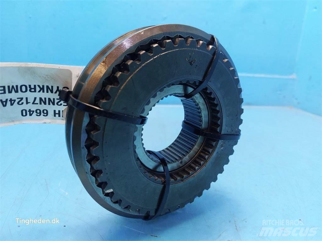 New Holland 6640 Prevodovka