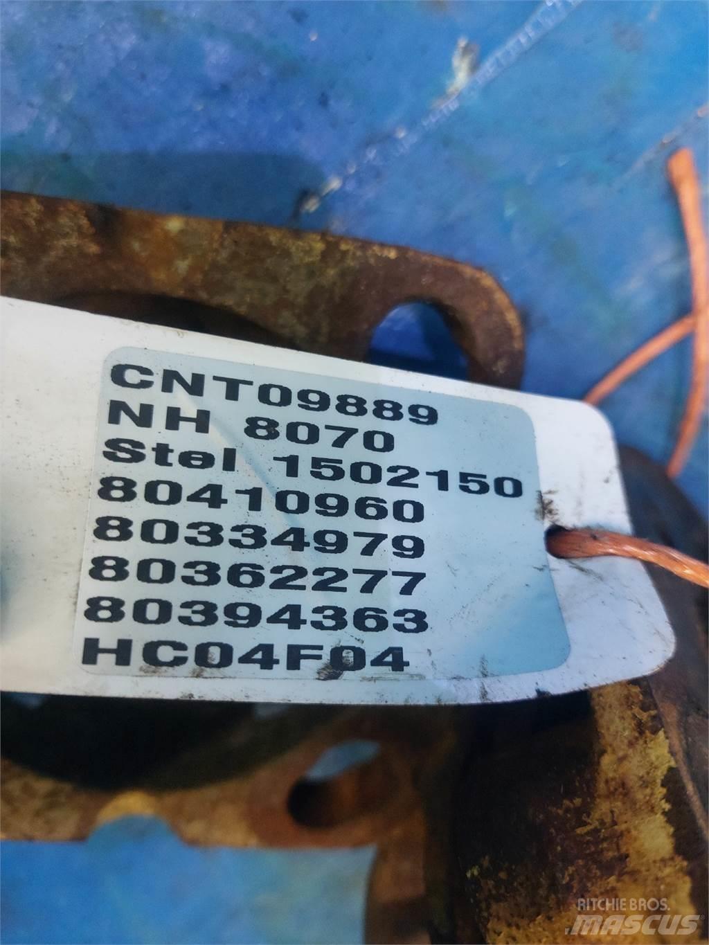 New Holland 8070 Príslušenstvo a náhradné diely ku kombajnom