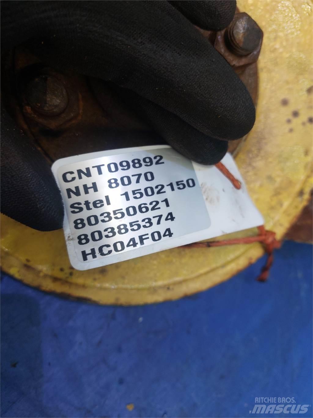New Holland 8070 Príslušenstvo a náhradné diely ku kombajnom