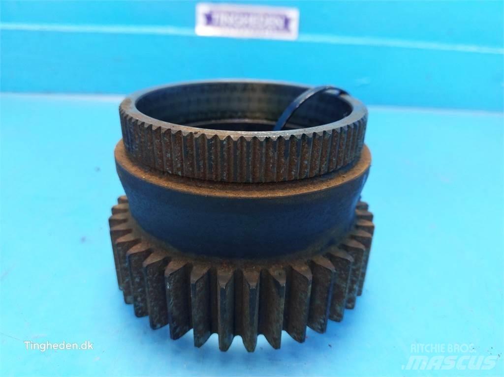 New Holland 8340 Prevodovka