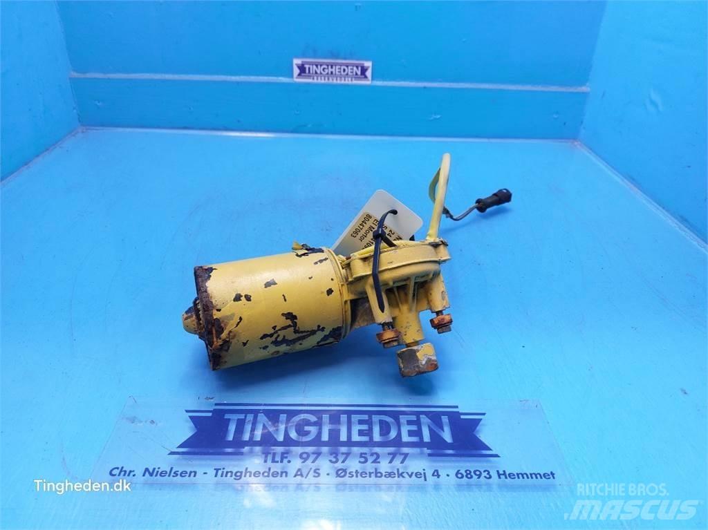 New Holland TF46 Príslušenstvo a náhradné diely ku kombajnom