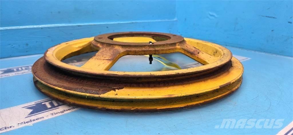 New Holland TF46 Ďalšie poľnohospodárske stroje