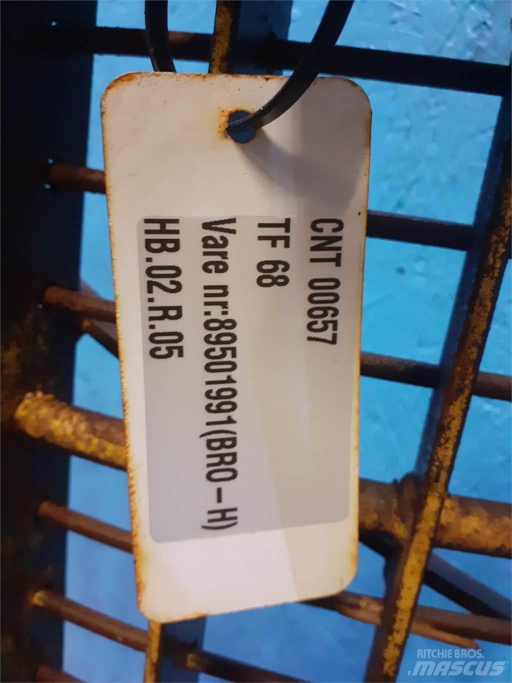 New Holland TF78 Príslušenstvo a náhradné diely ku kombajnom