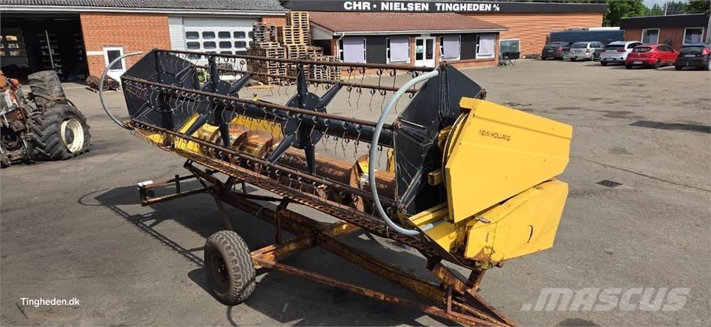 New Holland TX32 Príslušenstvo a náhradné diely ku kombajnom