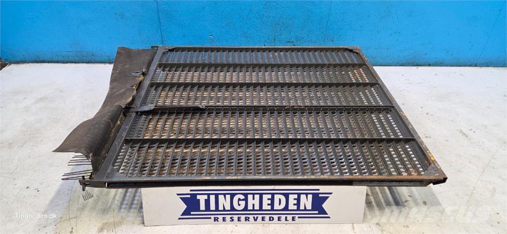 New Holland TX34 Posýpače soli a piesku