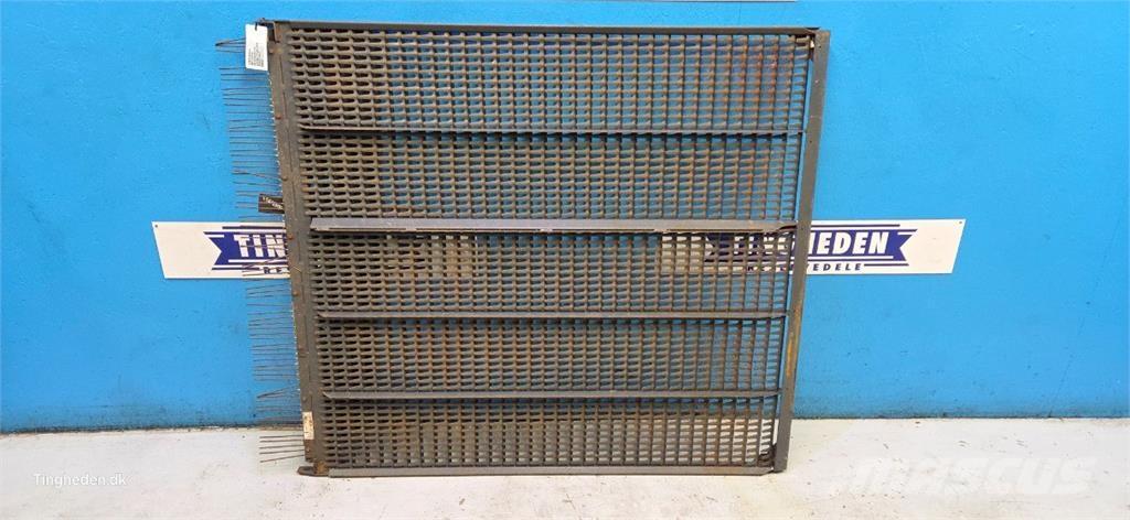 New Holland TX34 Posýpače soli a piesku