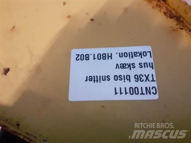 New Holland TX36 Príslušenstvo a náhradné diely ku kombajnom