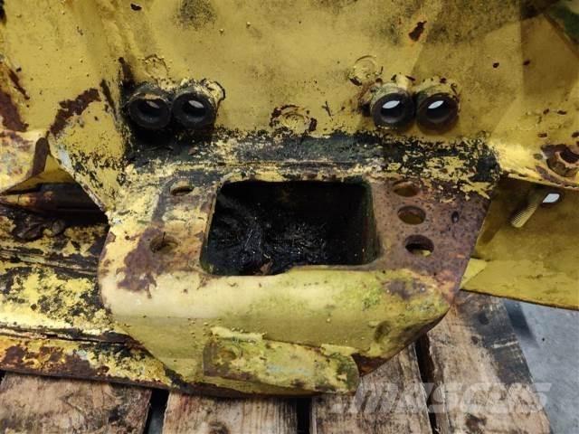New Holland TX68 Príslušenstvo a náhradné diely ku kombajnom