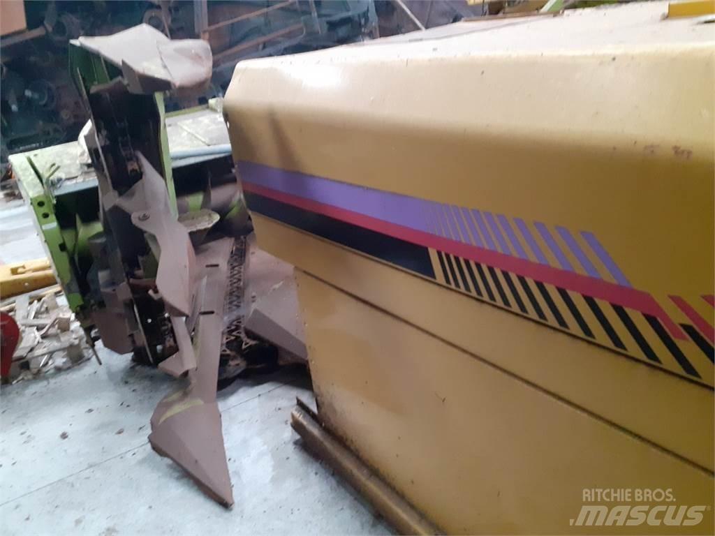 New Holland TX68 Ďalšie poľnohospodárske stroje