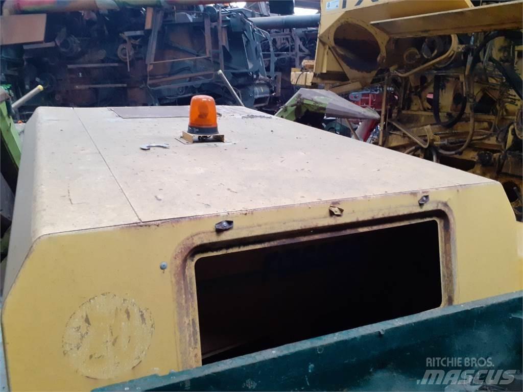 New Holland TX68 Ďalšie poľnohospodárske stroje