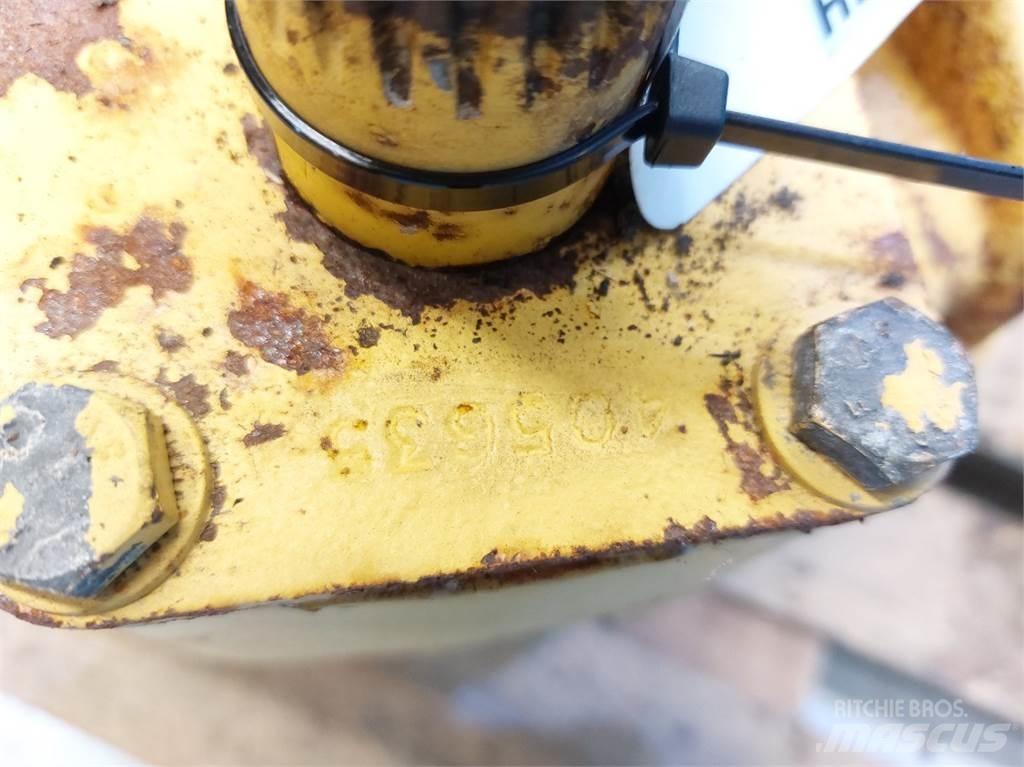 New Holland TX68 Príslušenstvo a náhradné diely ku kombajnom