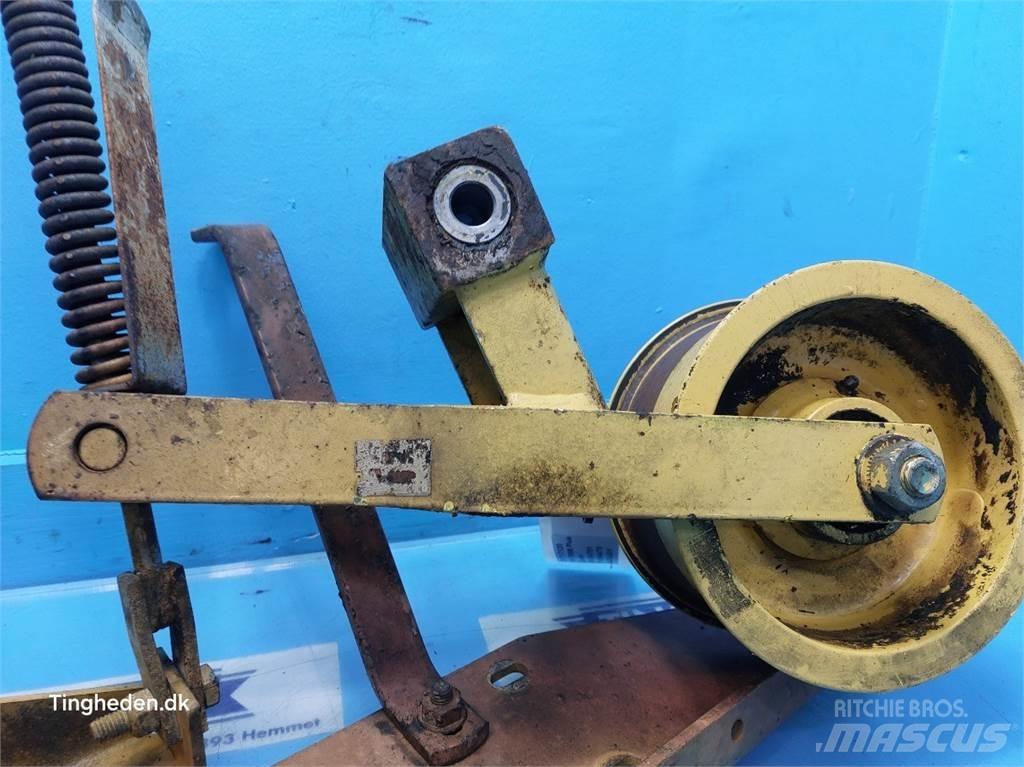 New Holland TX68 Príslušenstvo a náhradné diely ku kombajnom