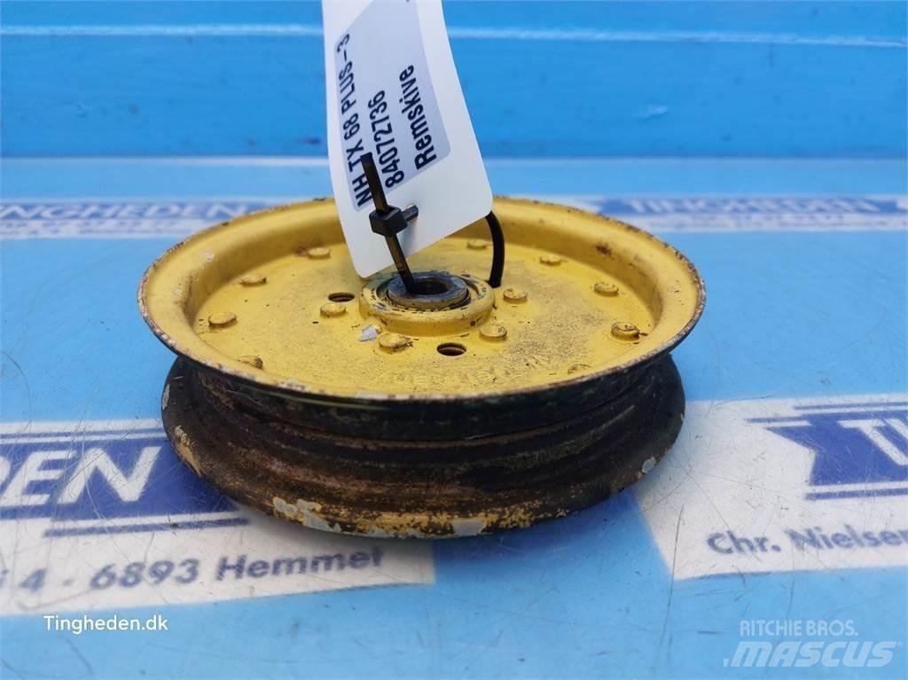 New Holland TX68 Ďalšie poľnohospodárske stroje
