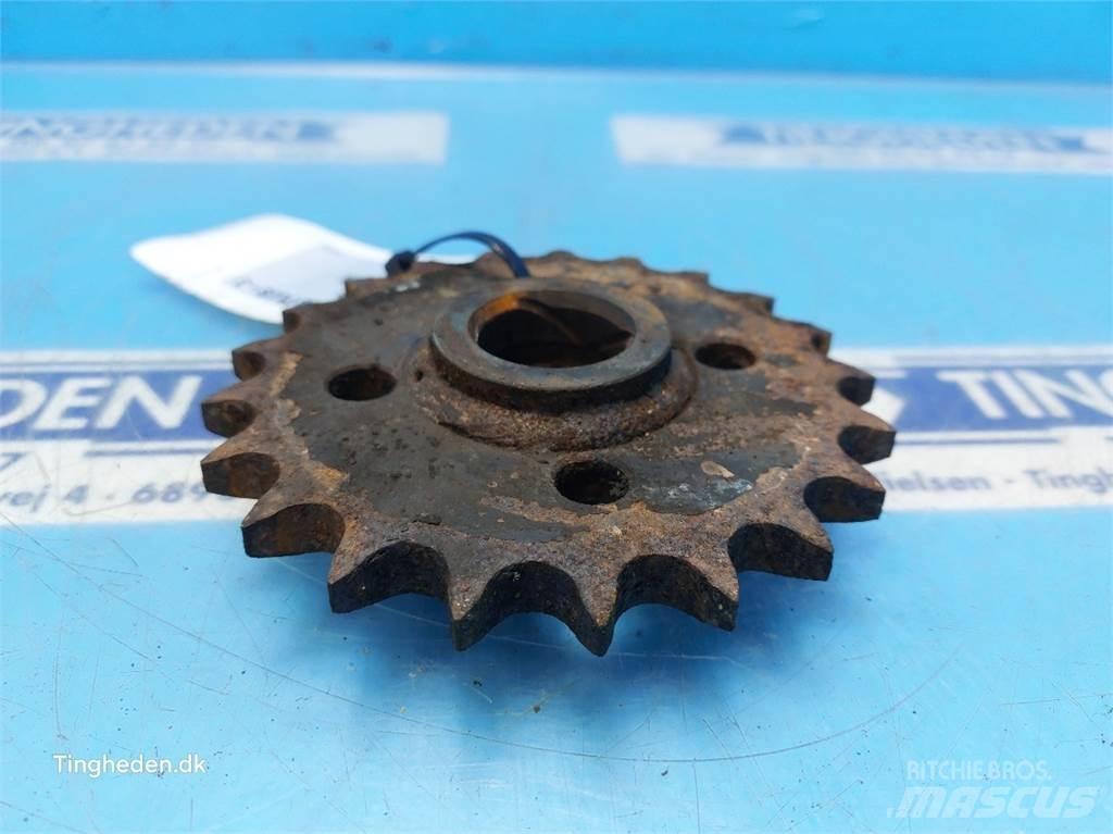 New Holland TX68 Príslušenstvo a náhradné diely ku kombajnom