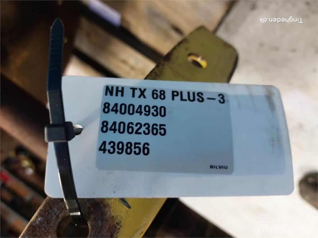 New Holland TX68 Príslušenstvo a náhradné diely ku kombajnom