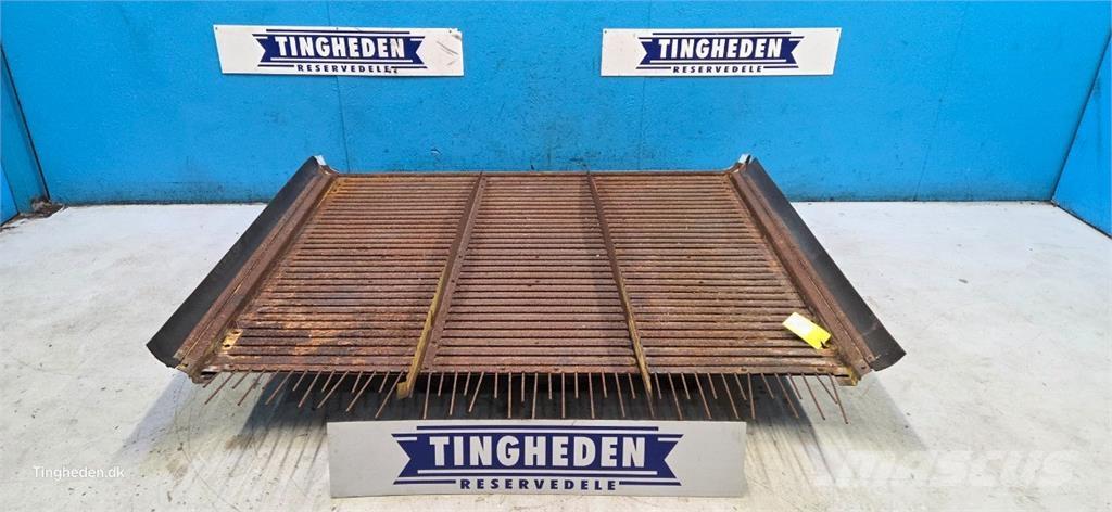 New Holland TX68 Posýpače soli a piesku