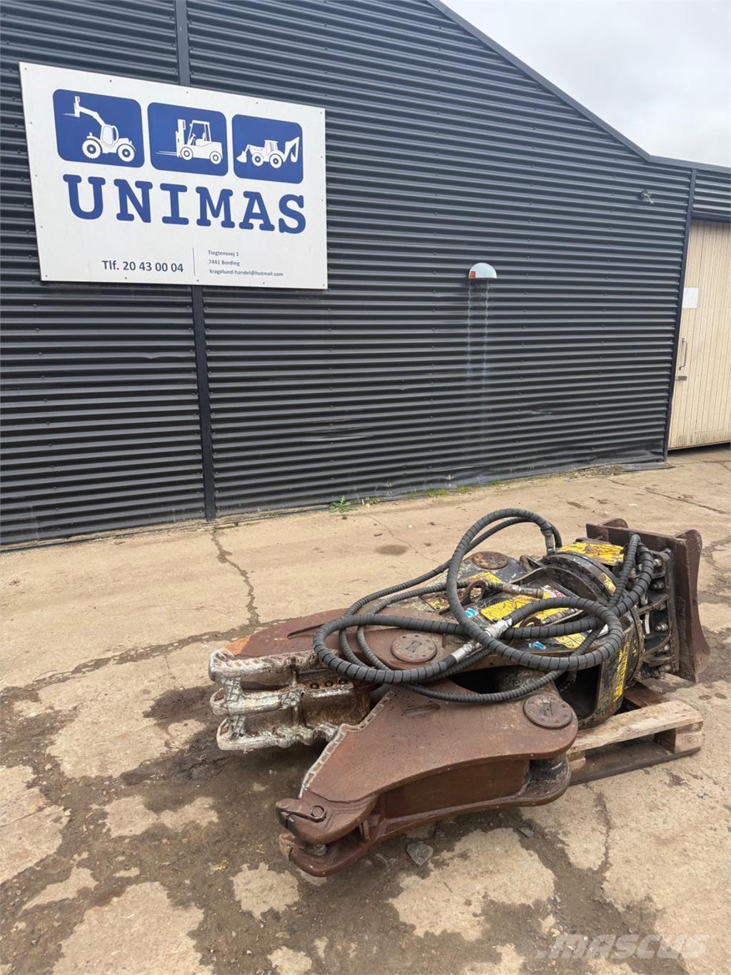  Smacher Frézy, nožnice