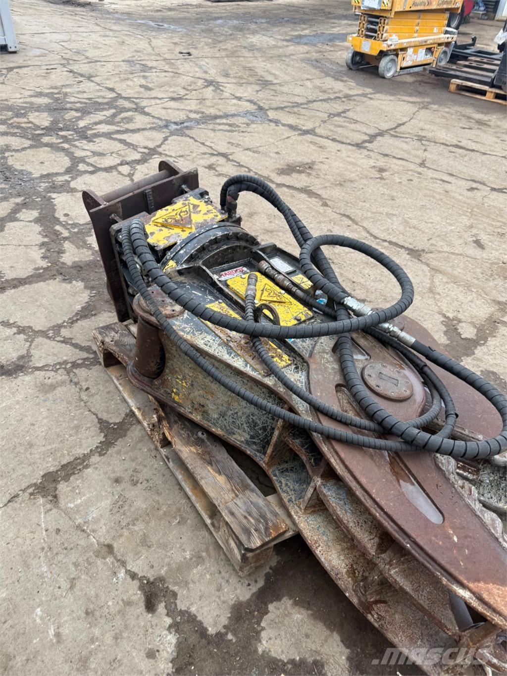  Smacher Frézy, nožnice